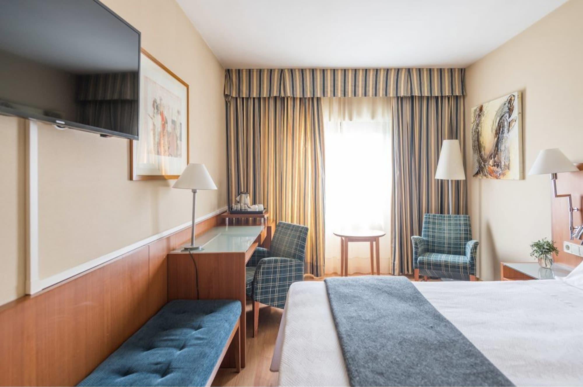 Up Rooms Vic Hotel Kültér fotó