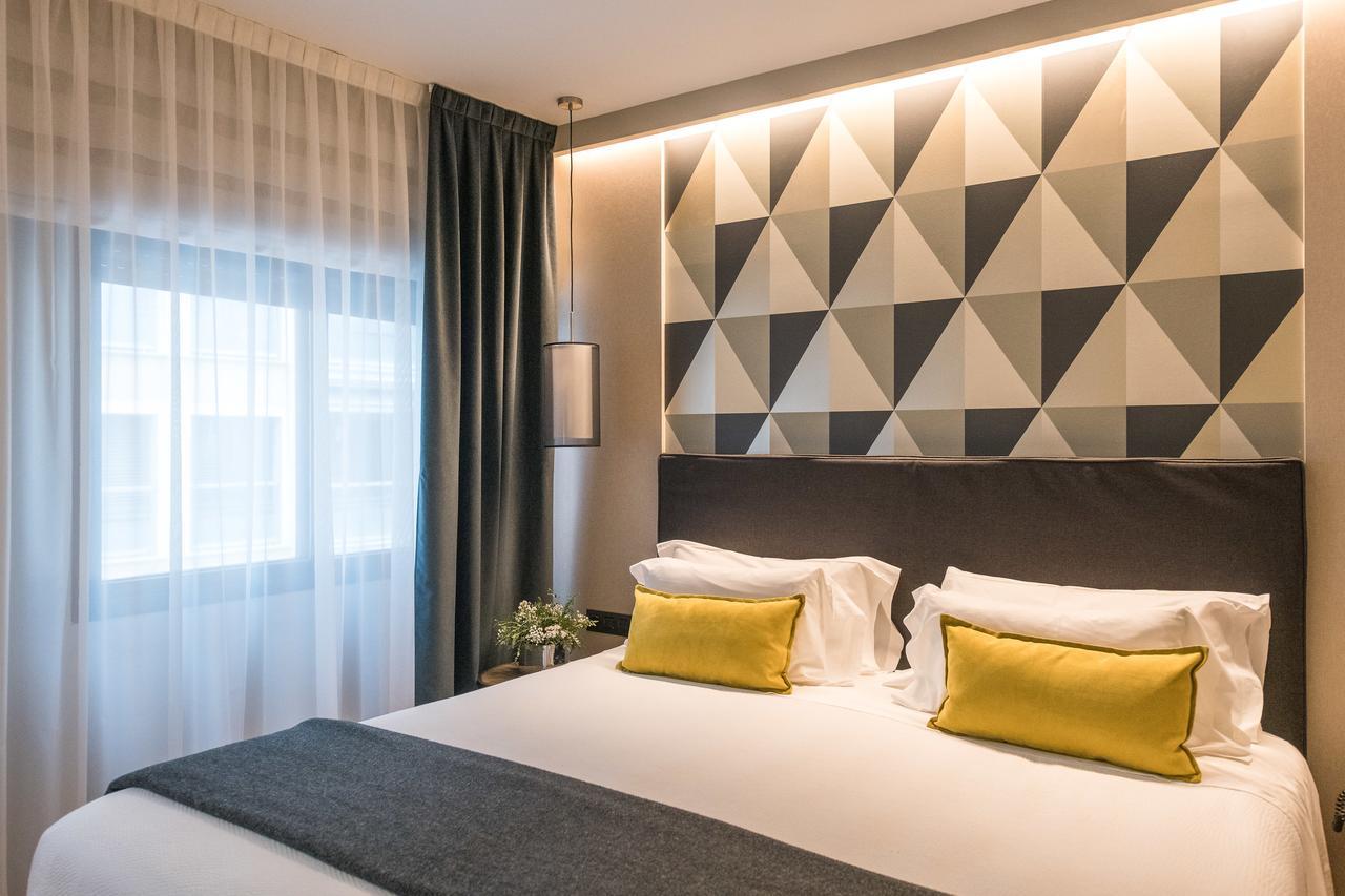 Up Rooms Vic Hotel Kültér fotó